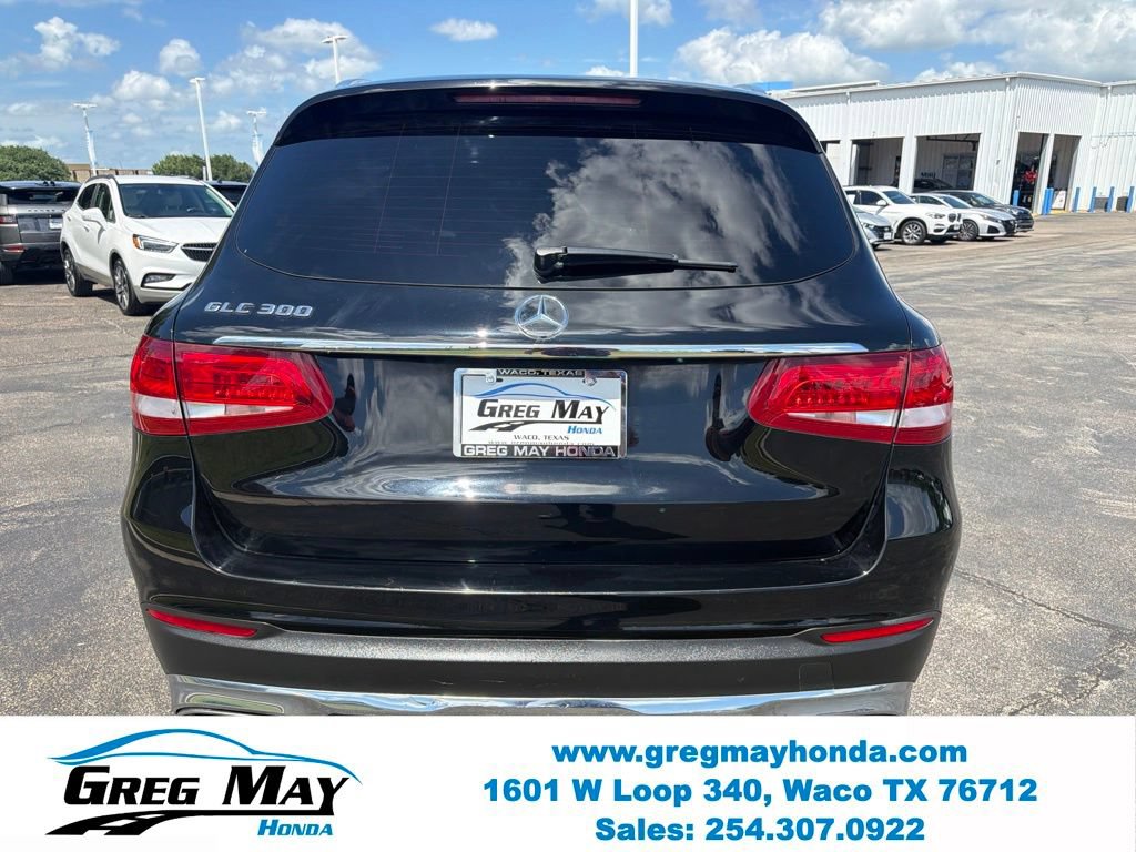 Used 2019 Mercedes-Benz GLC 300 image 4