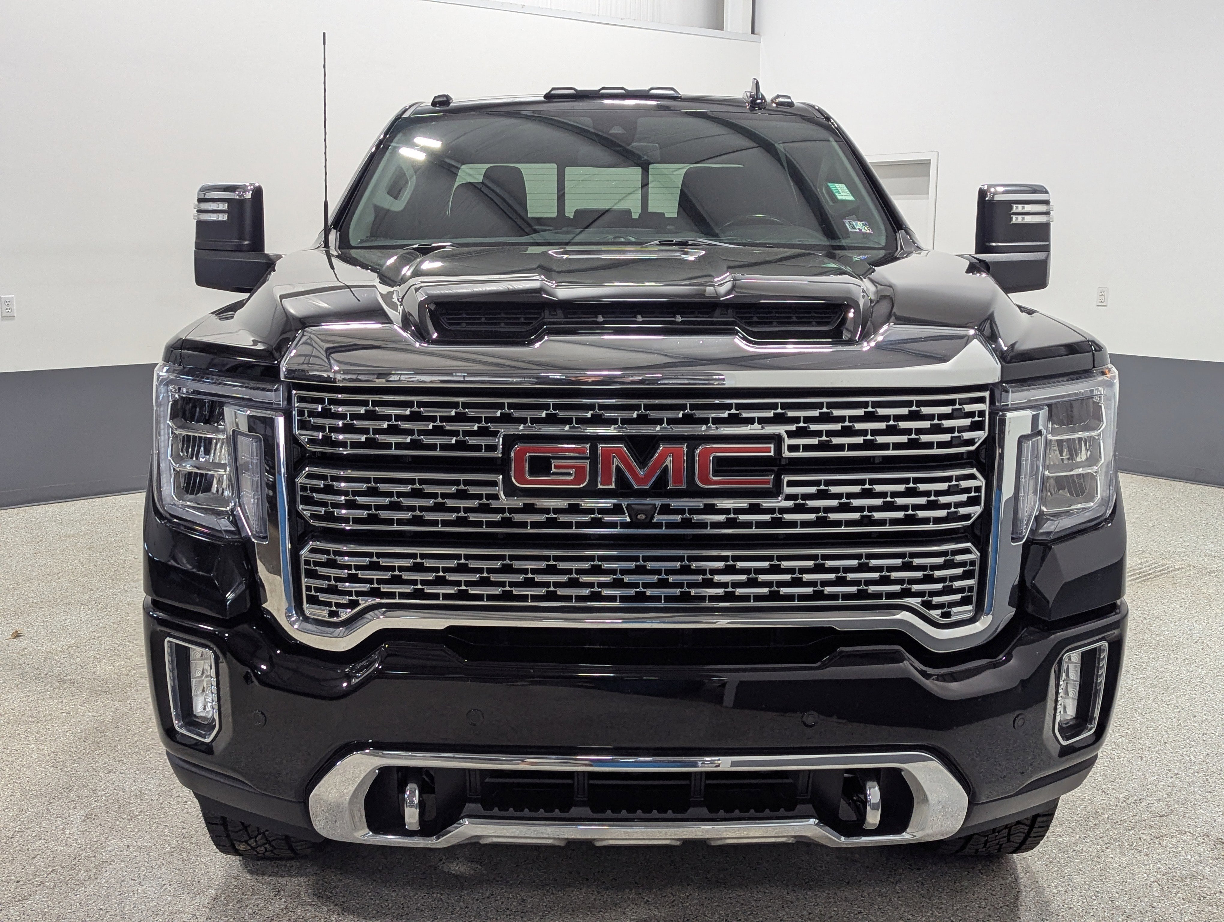 Used 2022 GMC Sierra 2500 Denali image 8