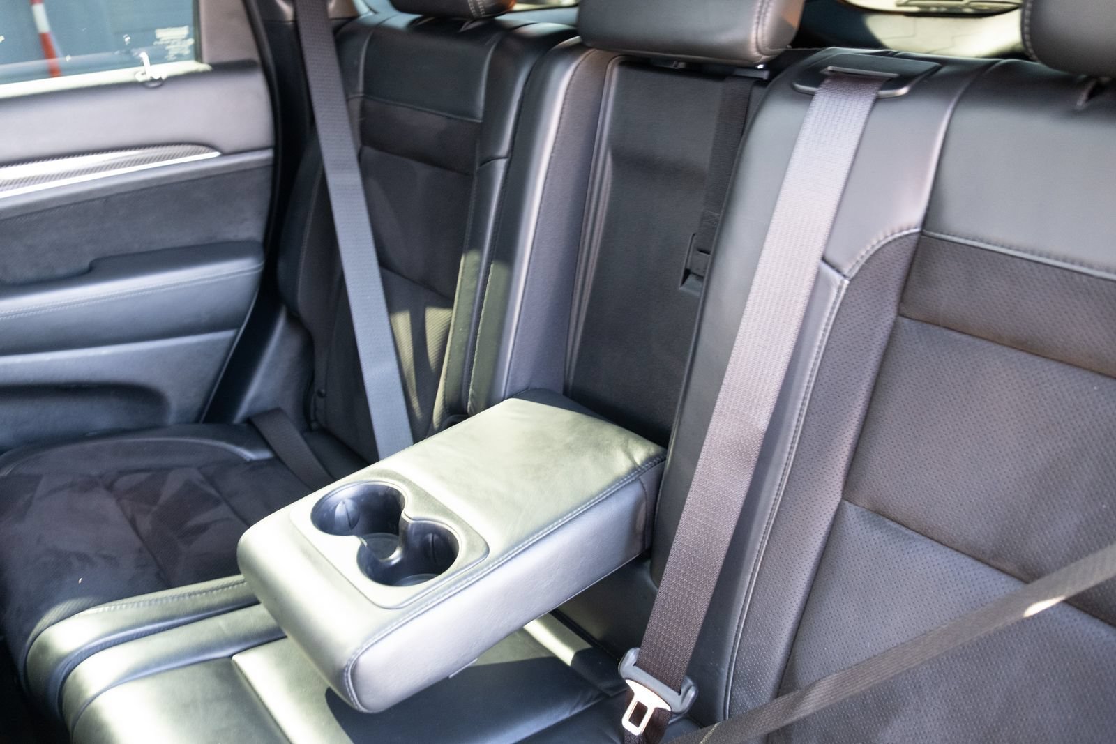 Used 2020 Jeep Grand Cherokee SRT AWD/4WD image 20