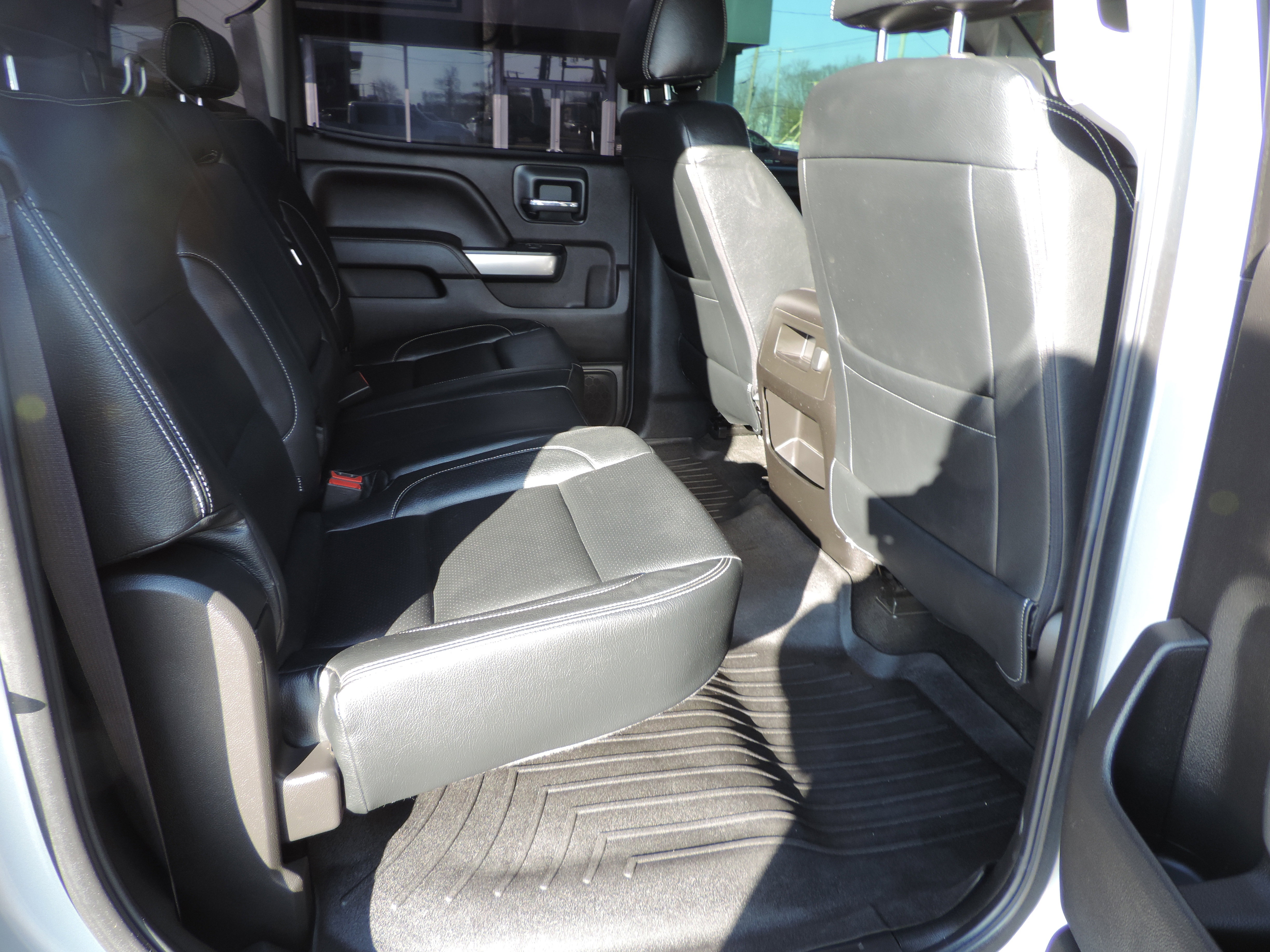 Used 2016 Chevrolet Silverado 3500 LT w/ LT Convenience Package image 17