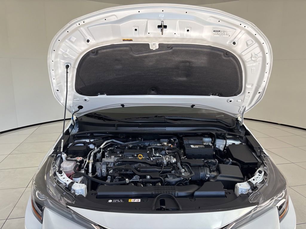 Used 2022 Toyota Corolla XSE FWD image 11