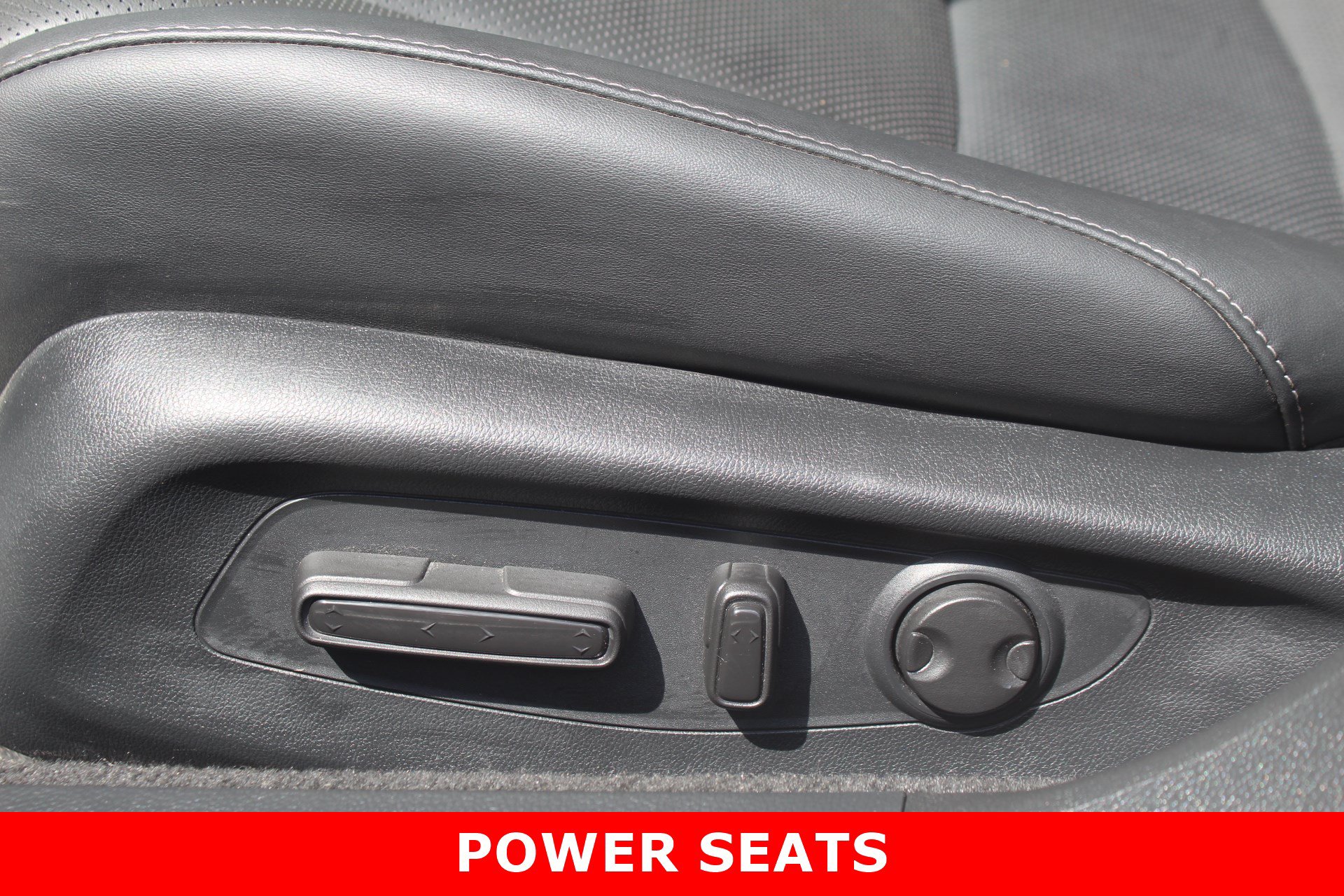 Used 2025 Honda Accord Sport image 12