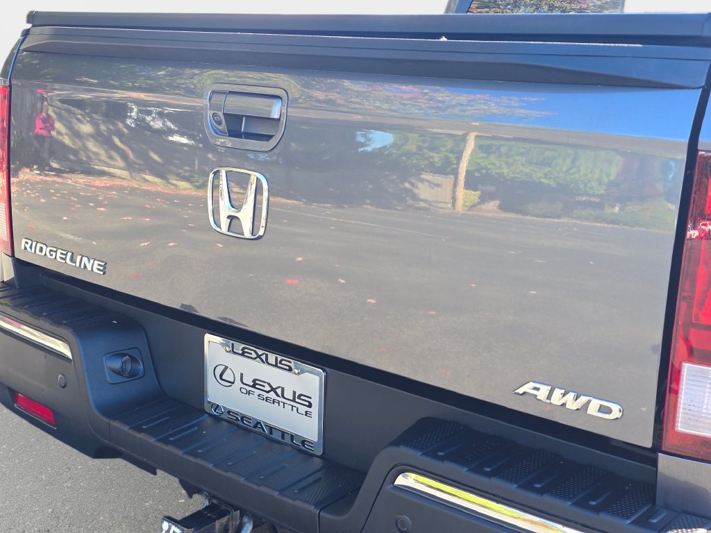 Used 2017 Honda Ridgeline RTL-E image 14