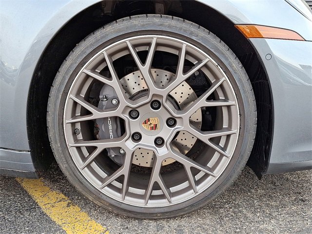 Used 2025 Porsche 911 Carrera image 13