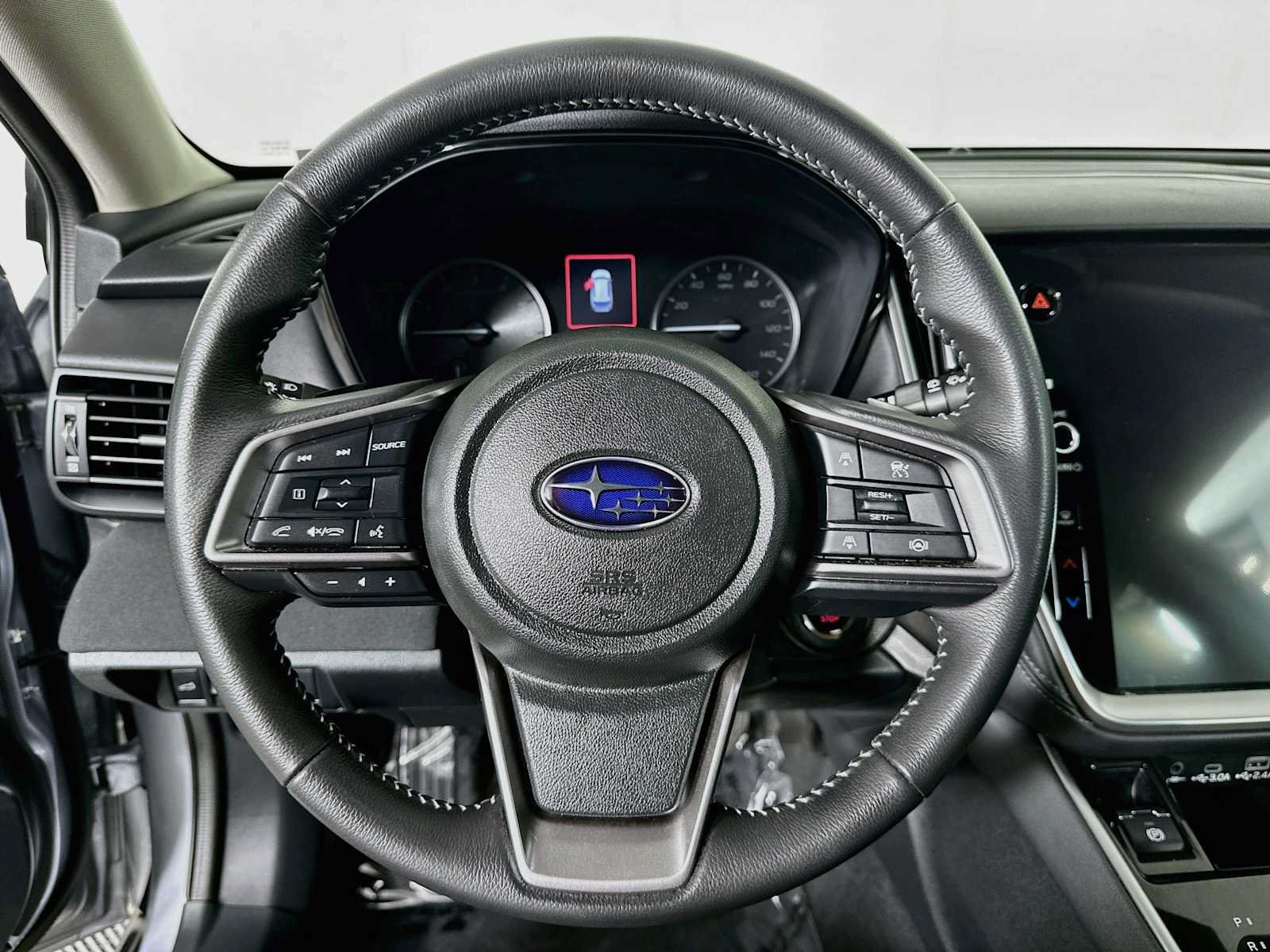 Certified 2025 Subaru Outback Premium AWD/4WD image 11