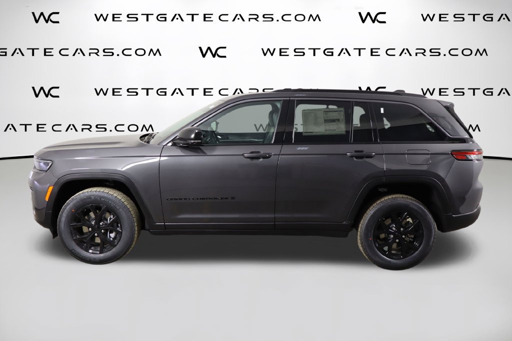 New 2026 Jeep Grand Cherokee Altitude AWD/4WD image 5