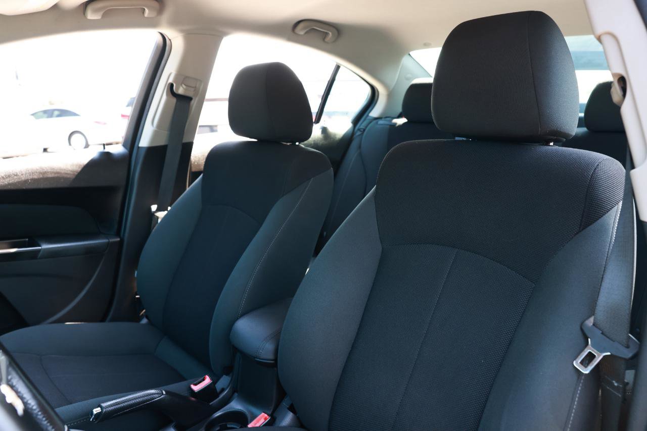 Used 2011 Chevrolet Cruze Eco FWD image 6