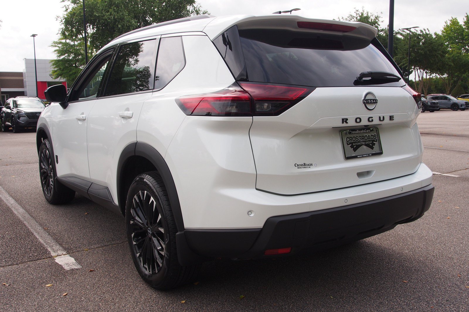 New 2026 Nissan Rogue Dark Armor FWD image 5