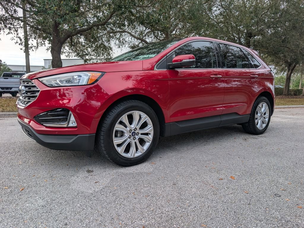 Used 2020 Ford Edge Titanium FWD image 3