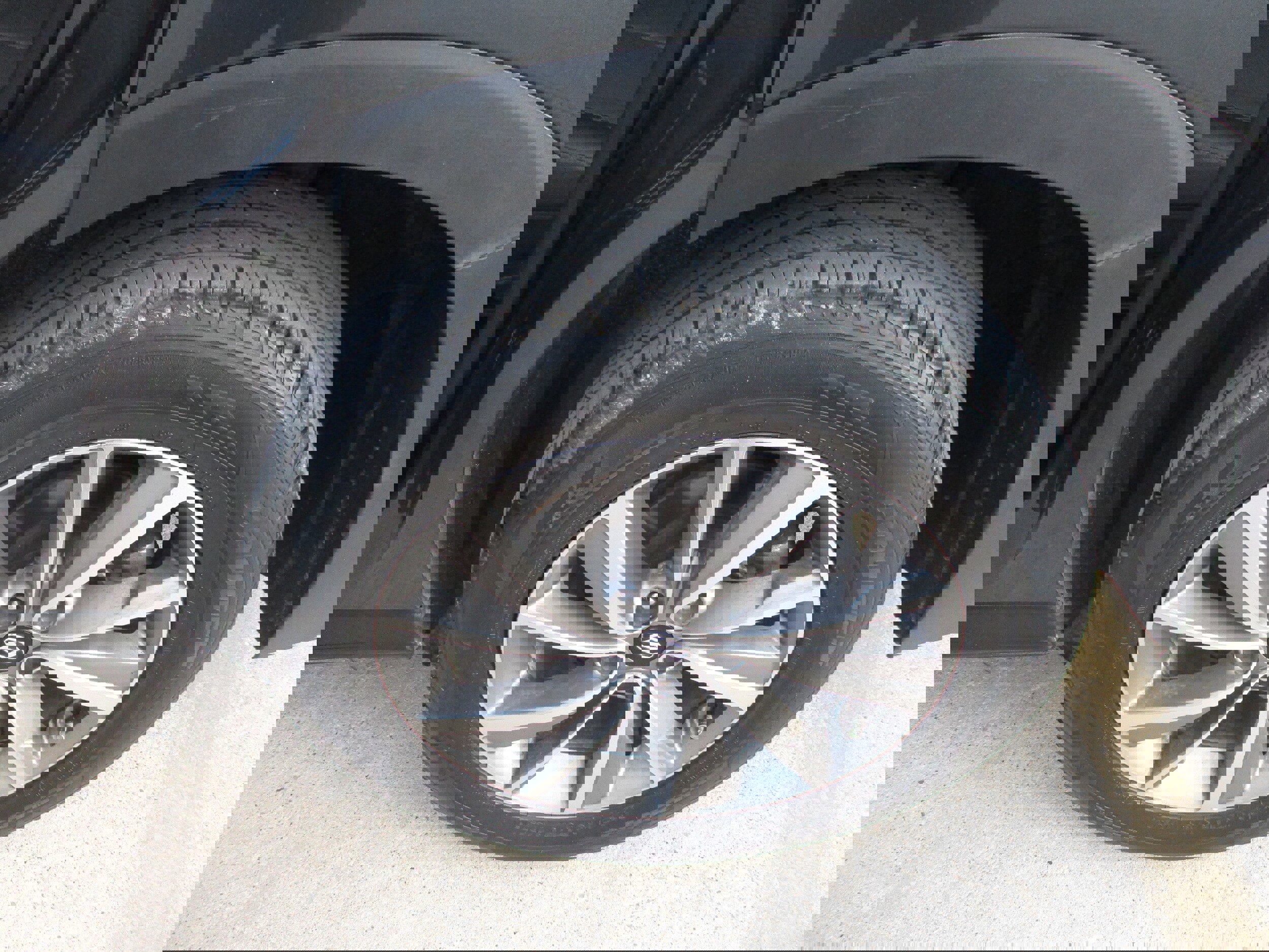 Used 2020 Hyundai Santa Fe SEL w/ Convenience + Premium Package image 6