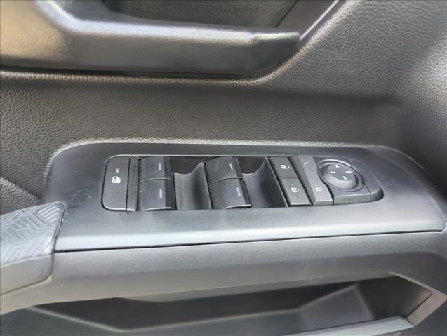 Used 2025 Toyota Tacoma SR5 AWD/4WD image 28