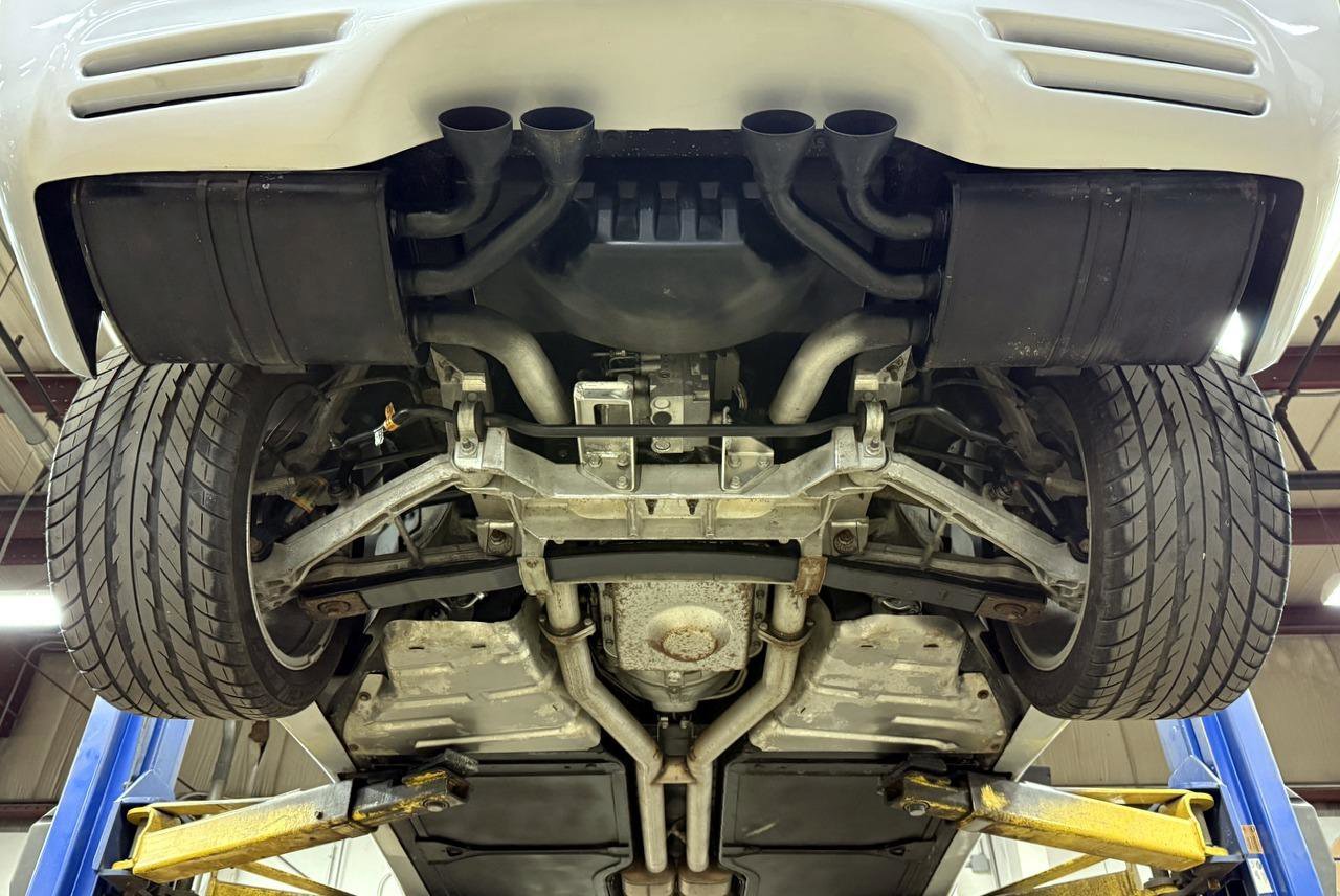 Used 1997 Chevrolet Corvette Coupe w/ Memory Pkg RWD image 96