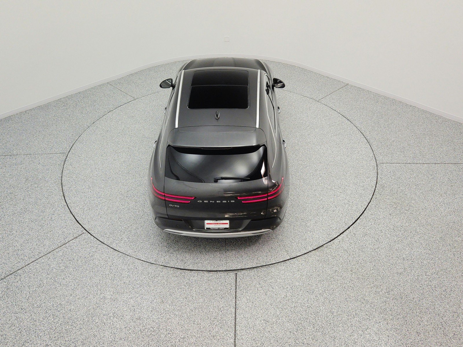 Used 2023 Genesis Electrified GV70 AWD/4WD image 14
