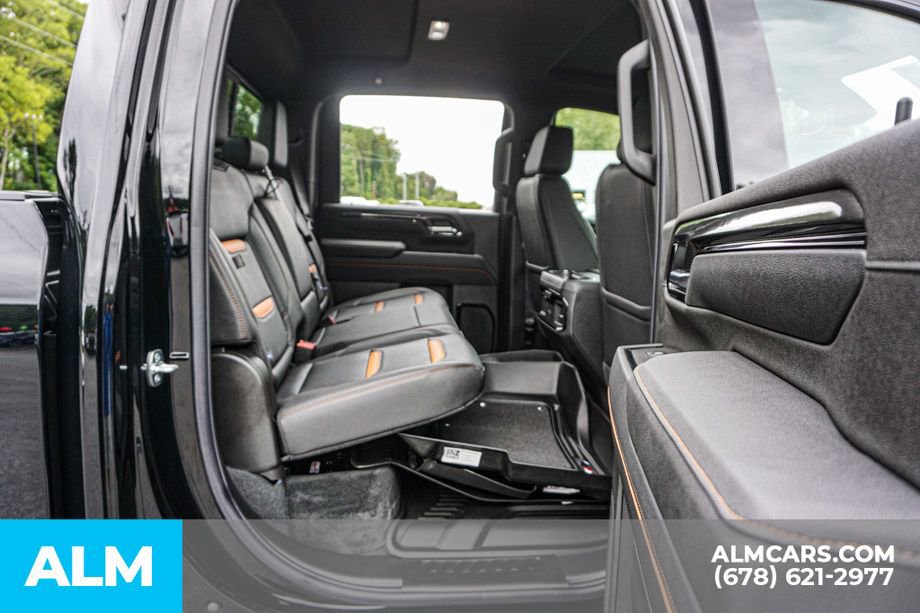 Used 2025 GMC Sierra 2500 AT4 image 22
