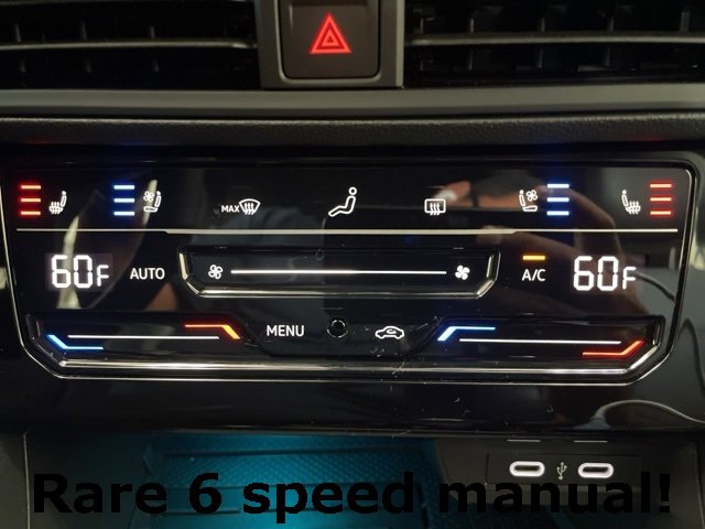 Certified 2025 Volkswagen Jetta GLI Autobahn image 21