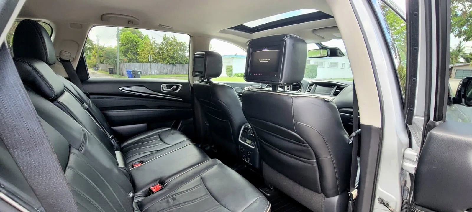 Used 2019 INFINITI QX60 Luxe w/ Essential Package AWD/4WD image 9