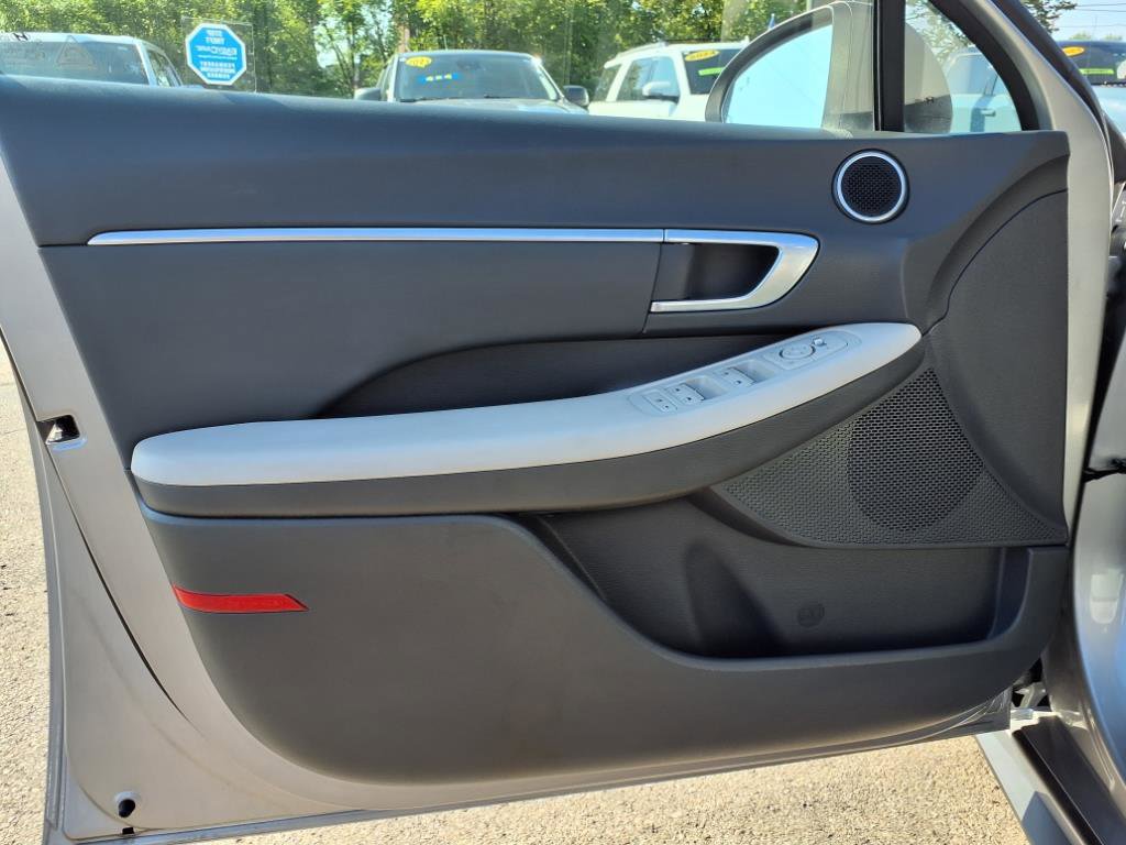 Used 2022 Hyundai Sonata Blue image 11