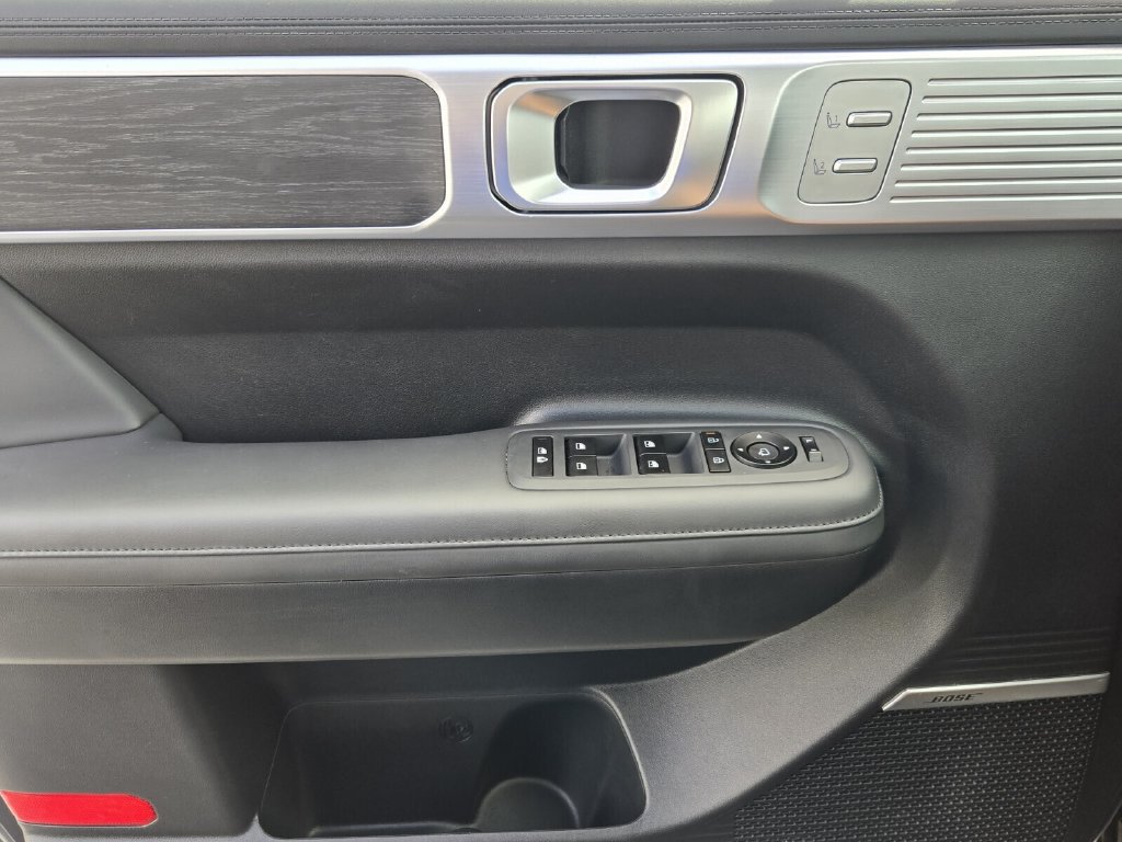 Certified 2026 Hyundai Santa Fe Limited FWD image 30