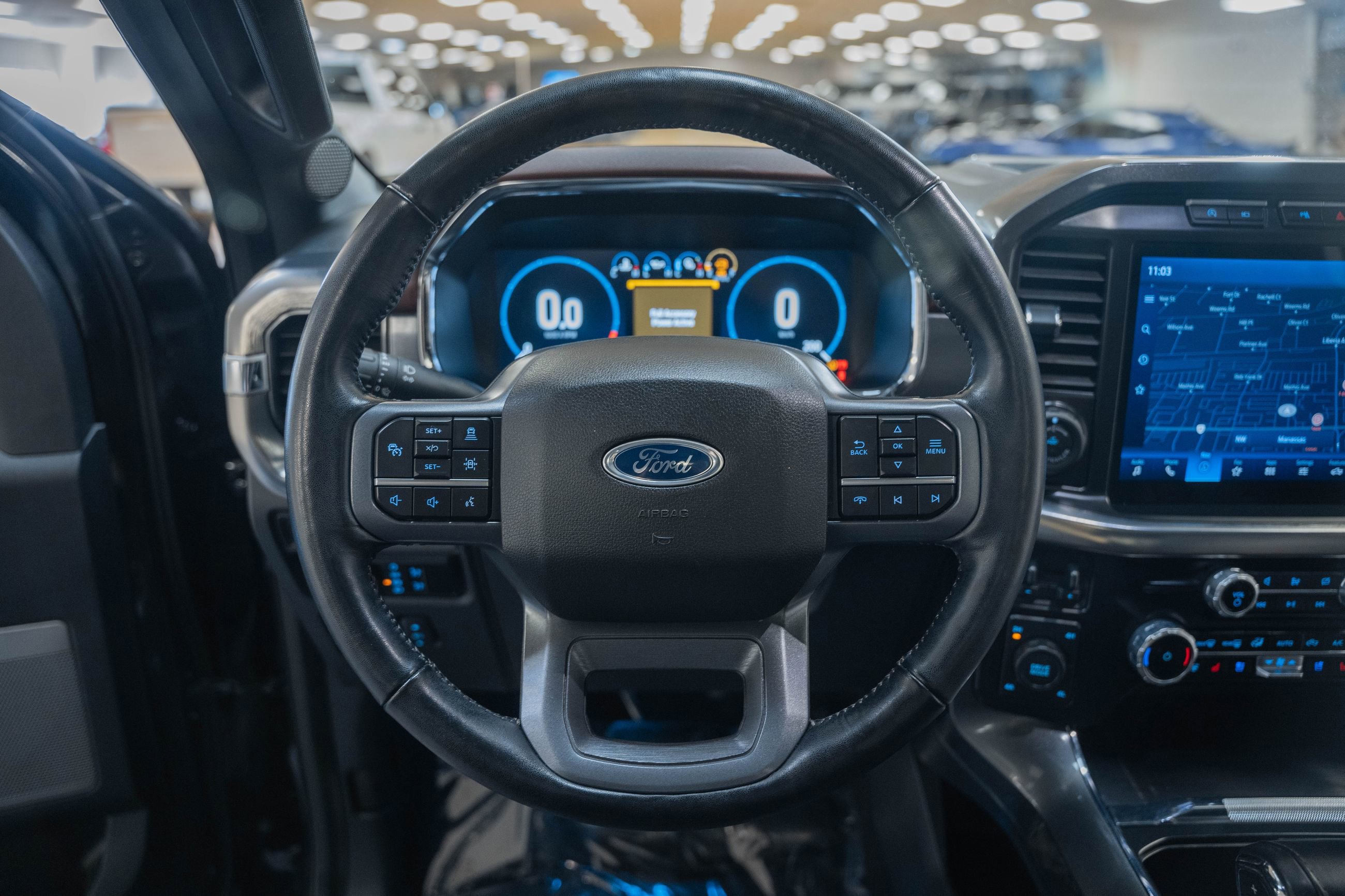 Certified 2023 Ford F150 Lariat w/ Equipment Group 502A High image 38