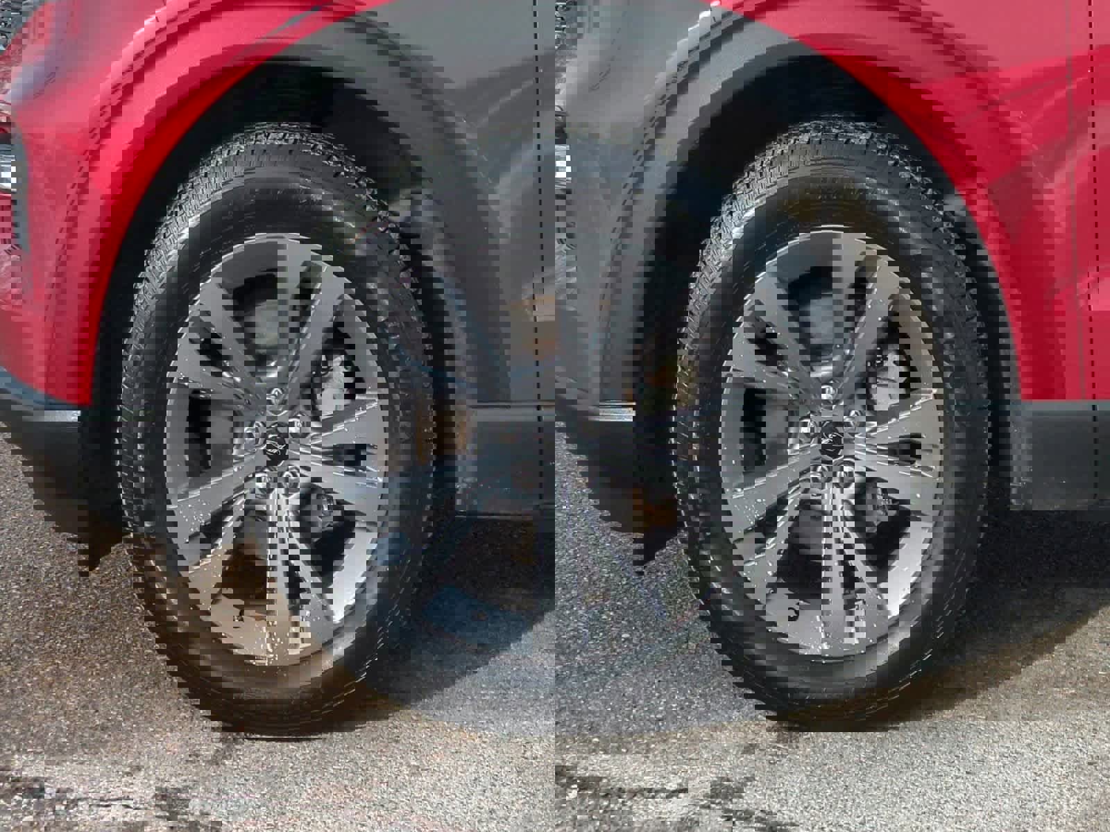 Used 2021 Ford Explorer XLT w/ Equipment Group 202A image 14