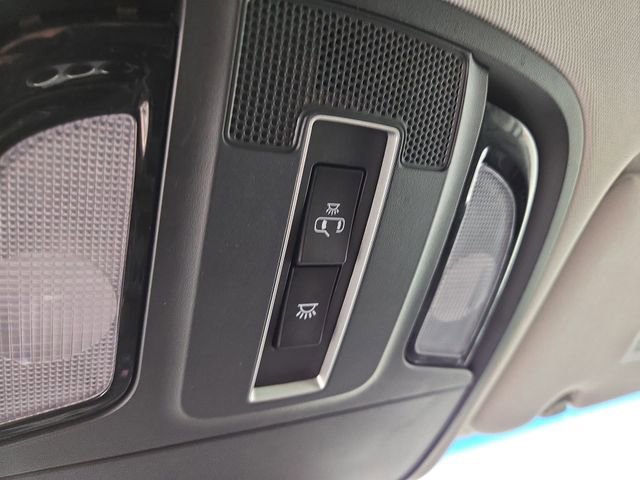 Used 2017 Kia Sorento LX w/ LX Convenience Package image 27