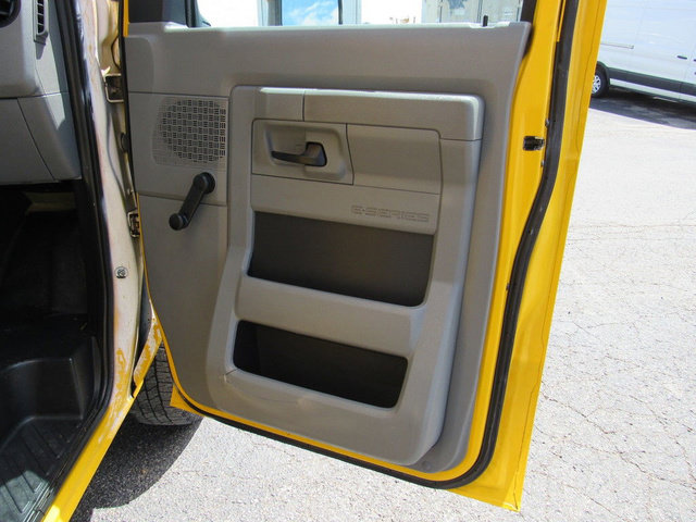 Used 2021 Ford E-350 and Econoline 350 Super Duty RWD image 12