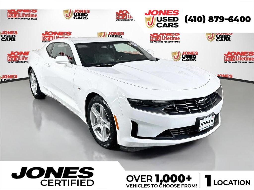Used 2019 Chevrolet Camaro LT RWD image 1