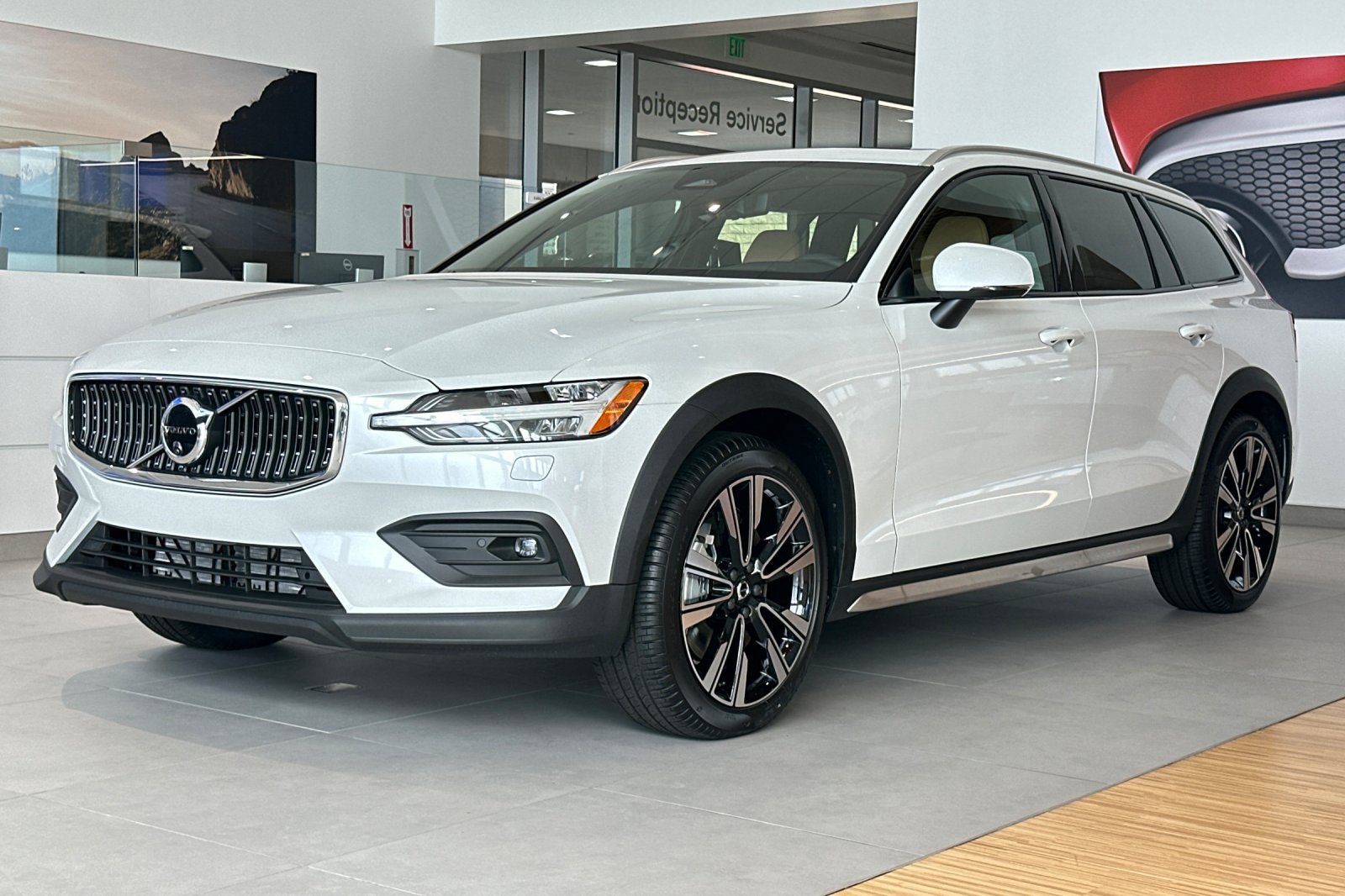 New 2026 Volvo V60 B5 Cross Country Ultra w/ Climate Package