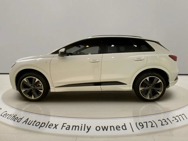 Used 2024 Audi Q4 e-tron Premium Plus w/ Premium Plus AWD/4WD image 2