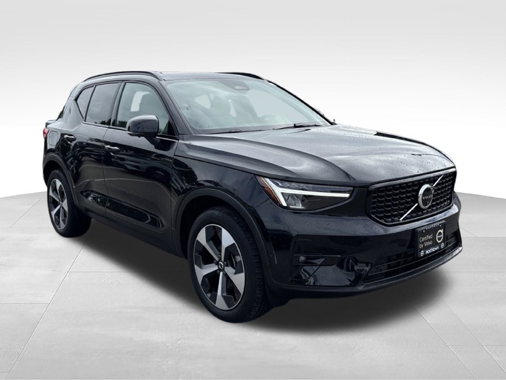 Used 2024 Volvo XC40 B5 Plus w/ Climate Package AWD/4WD image 35