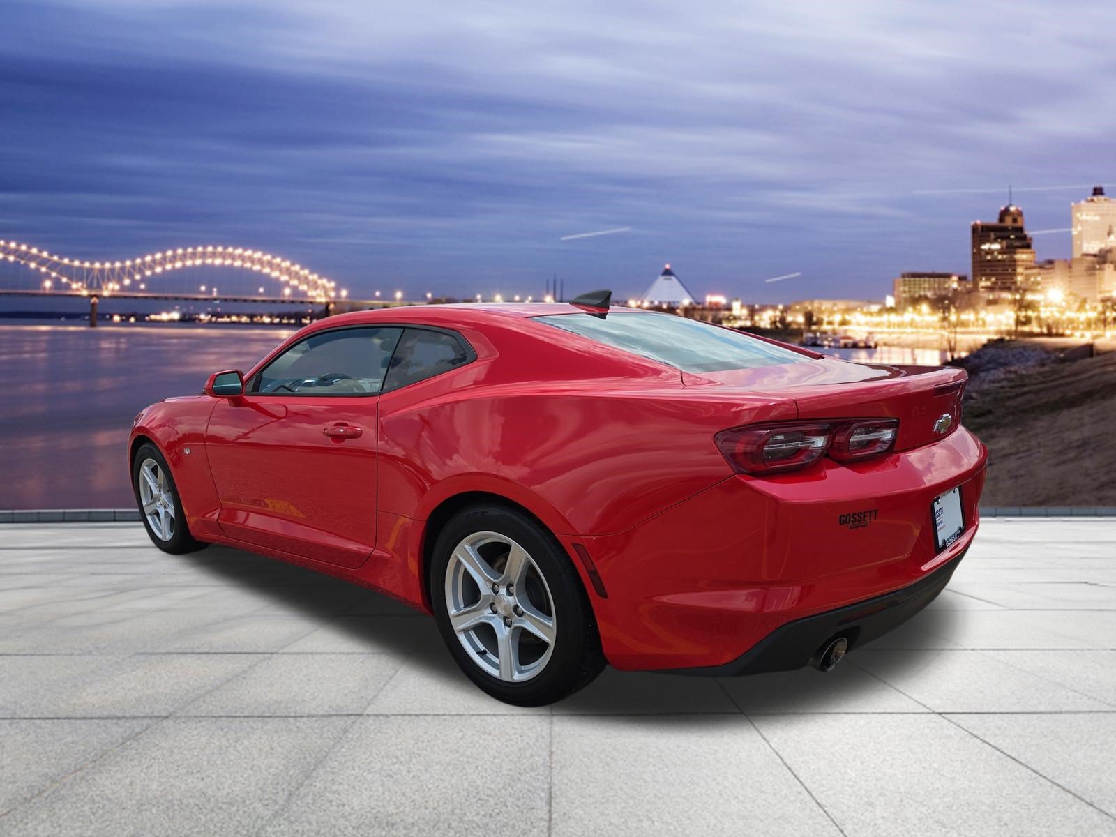 Used 2020 Chevrolet Camaro LT RWD image 3