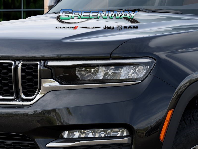 New 2025 Jeep Grand Cherokee Limited RWD image 10