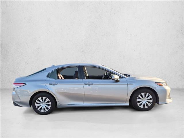 Used 2020 Toyota Camry LE FWD image 4