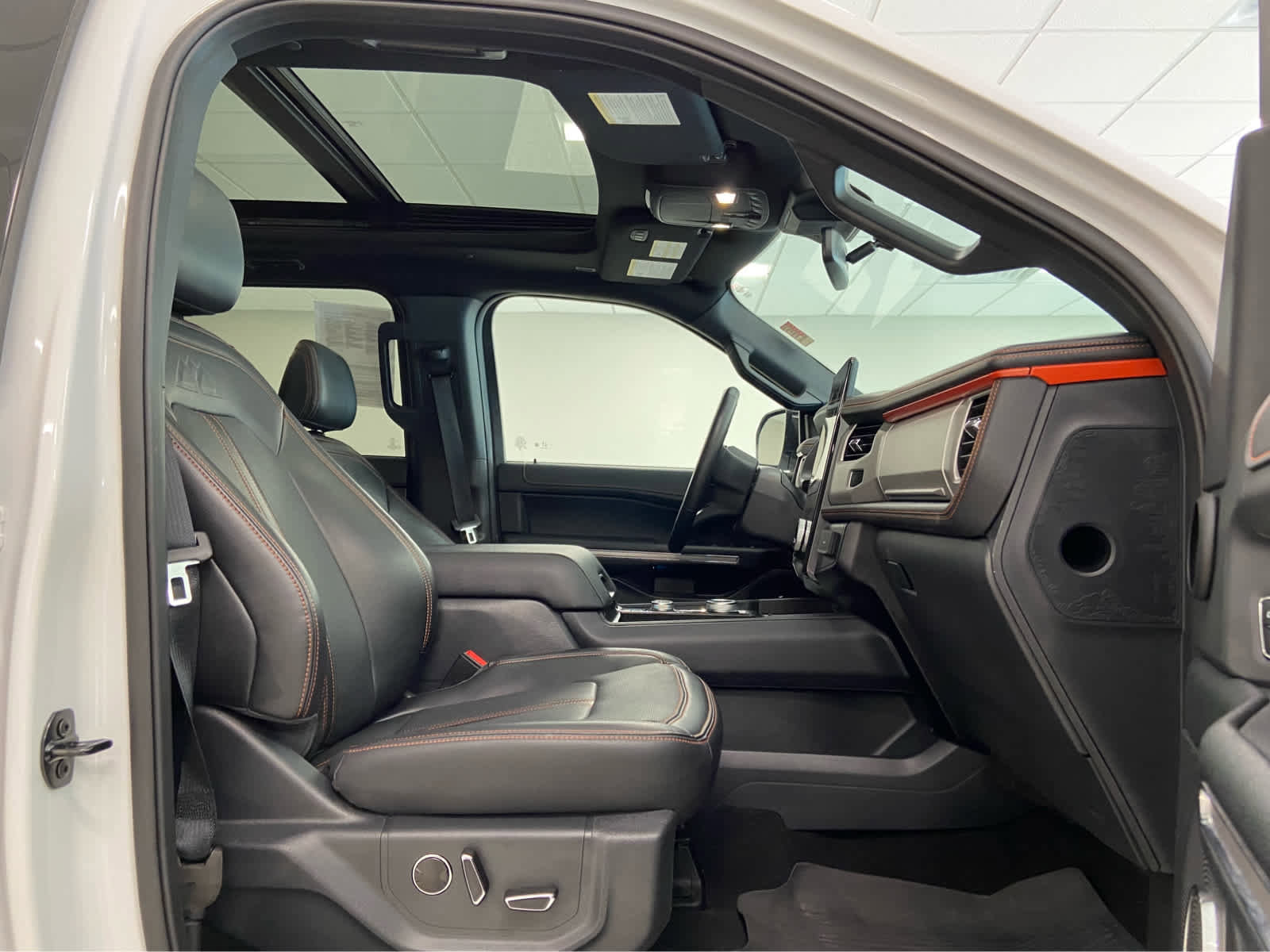 Used 2024 Ford Expedition Timberline image 25