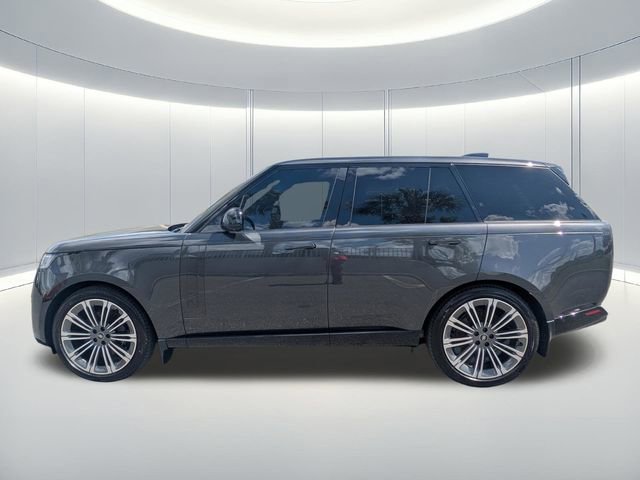 Certified 2025 Land Rover Range Rover SE image 8
