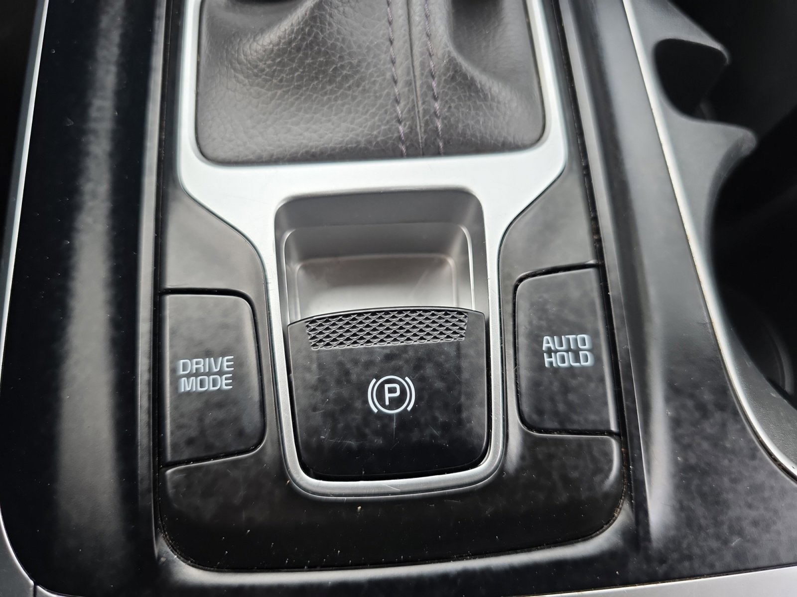 Certified 2024 Kia Carnival LX image 18