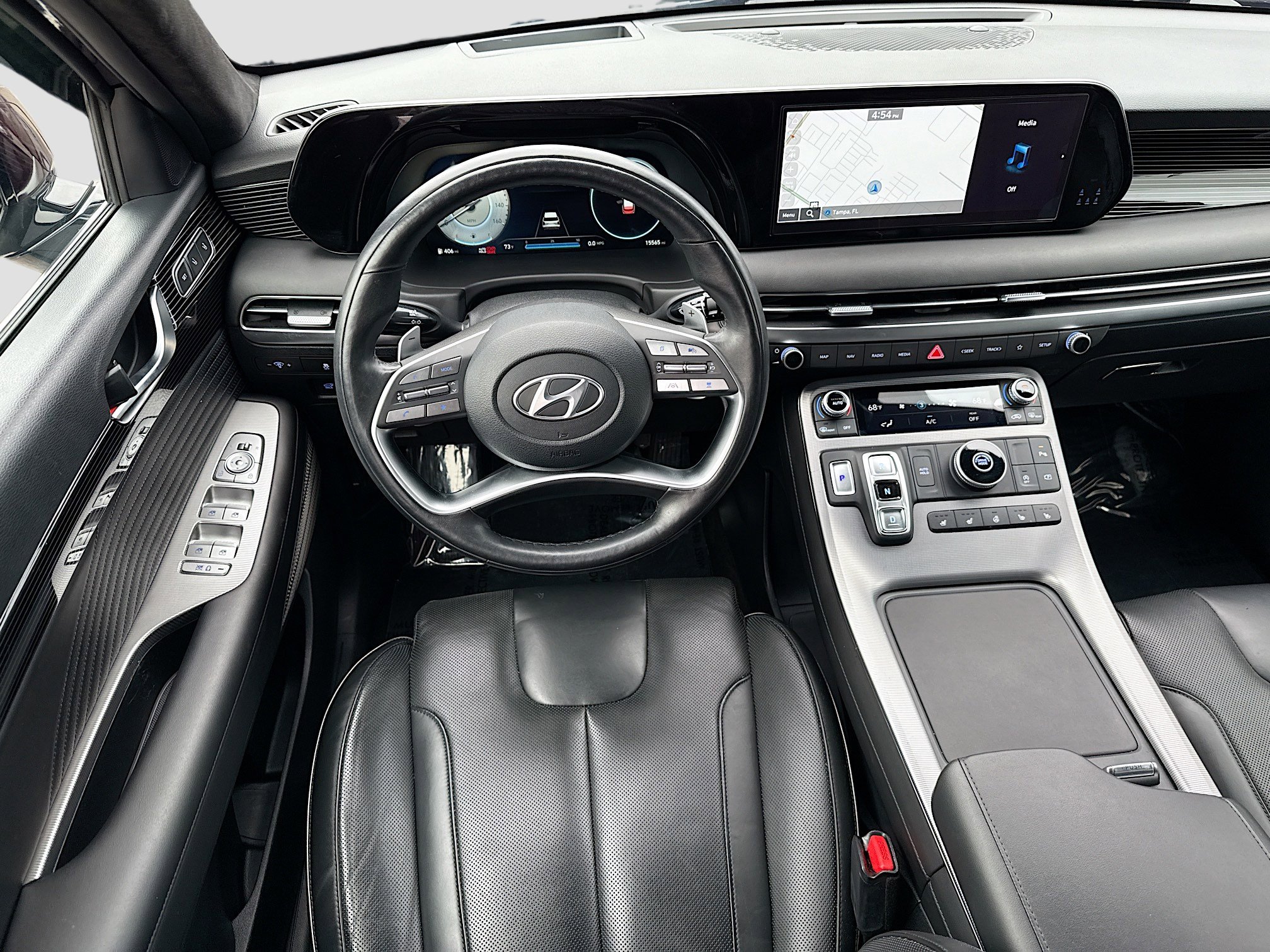 Used 2024 Hyundai Palisade Calligraphy image 17