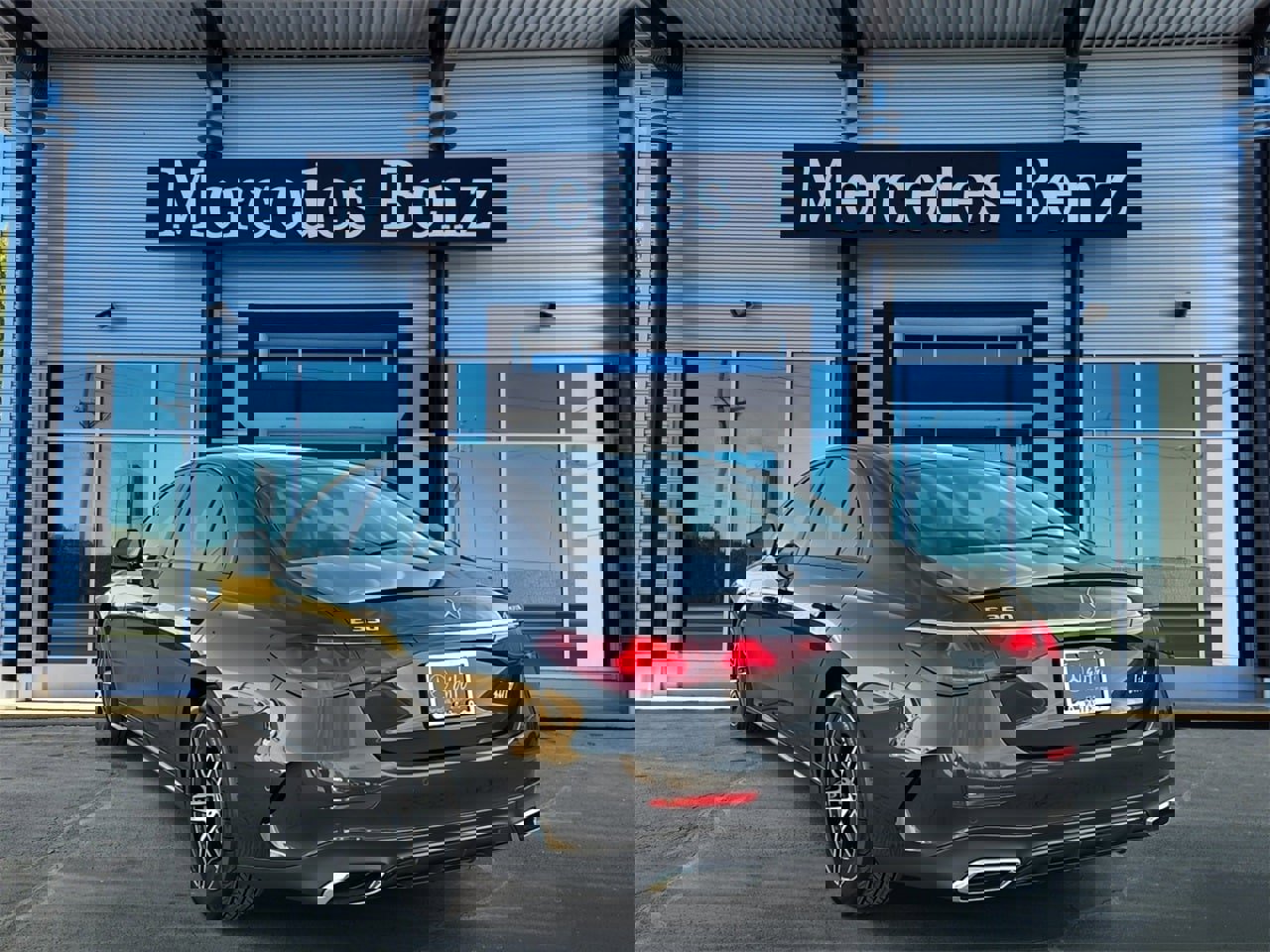 New 2026 Mercedes-Benz E 350 4MATIC image 4