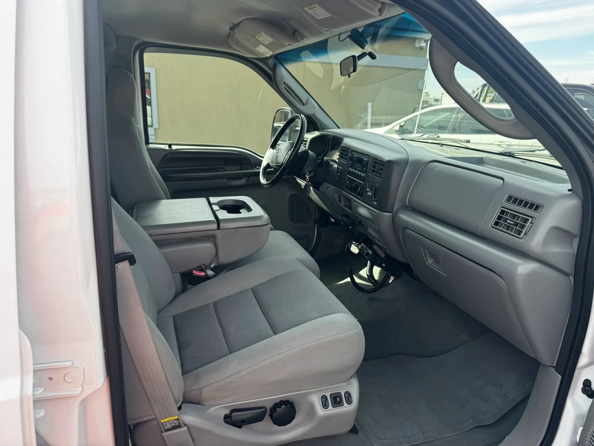 Used 2004 Ford F350 XLT AWD/4WD image 15