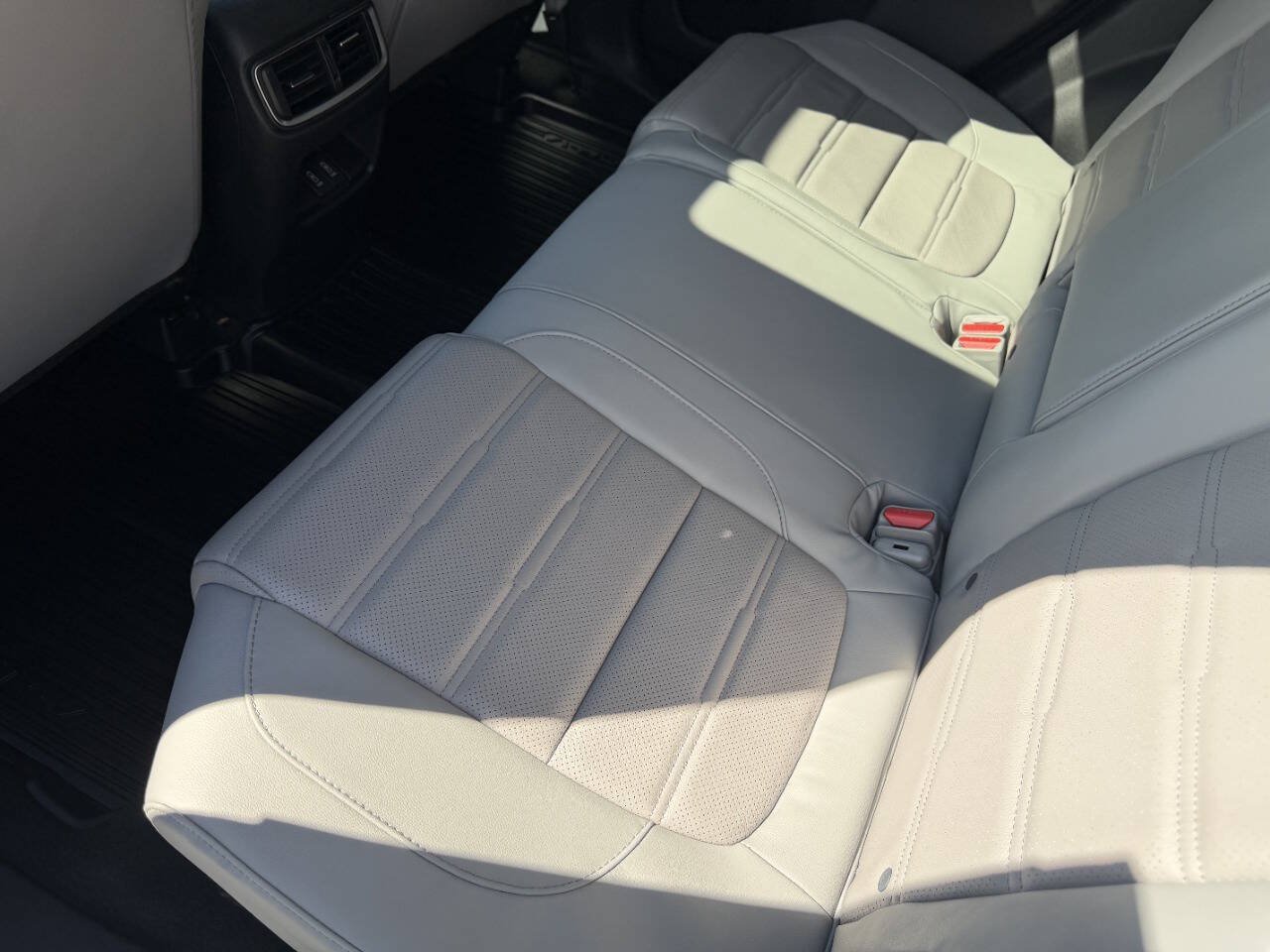 Used 2018 Honda CR-V Touring image 23