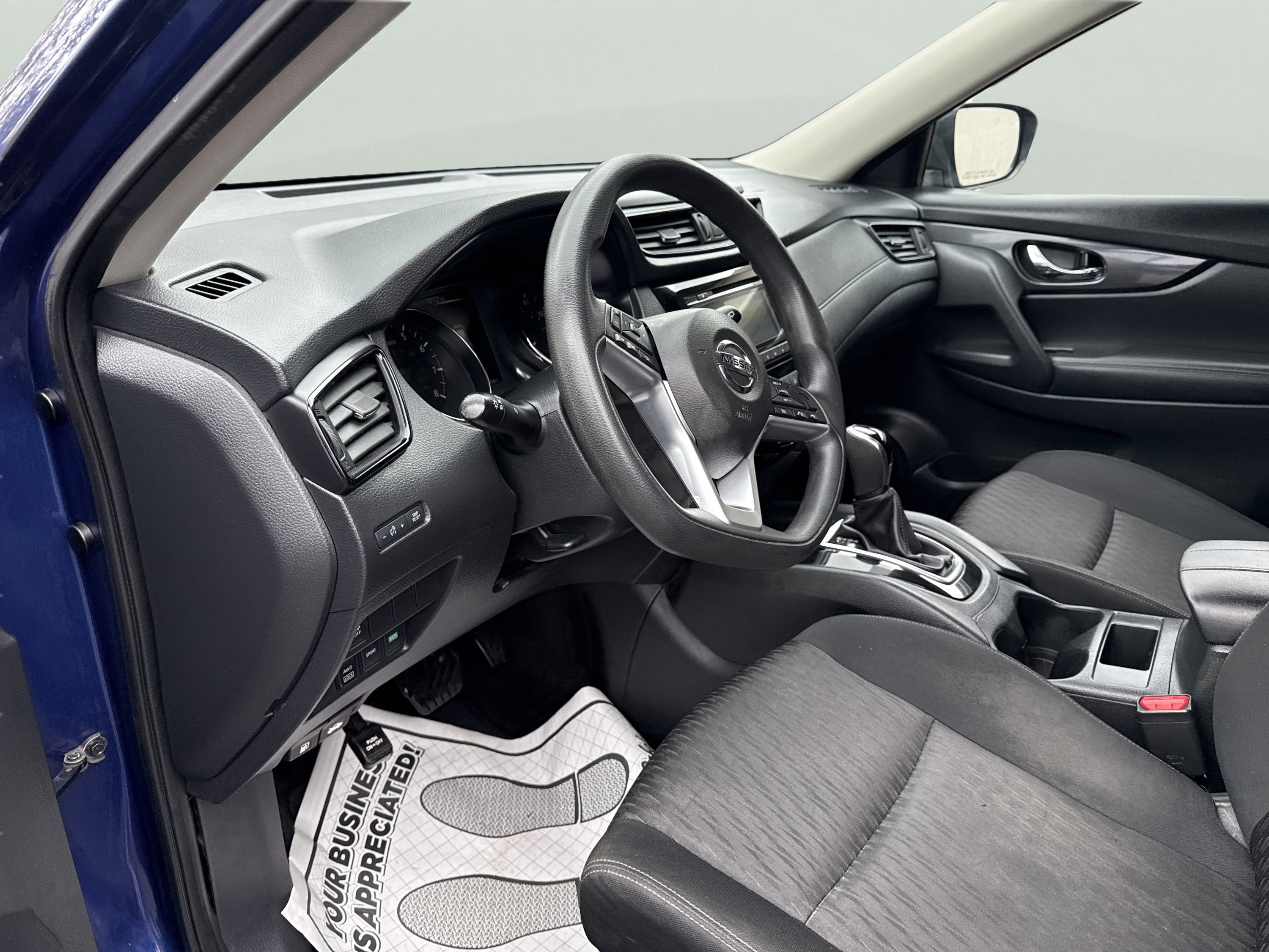 Used 2017 Nissan Rogue S image 16