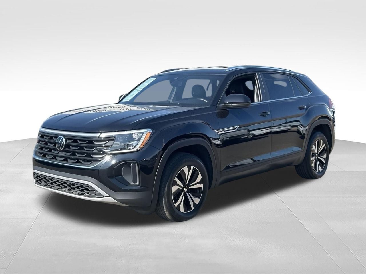 Used 2024 Volkswagen Atlas Cross Sport SE FWD video 1