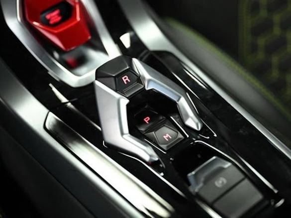 Used 2017 Lamborghini Huracan LP 580-2 RWD image 12