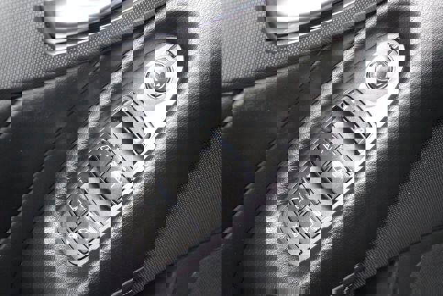 Used 2015 INFINITI Q50 Sport image 8