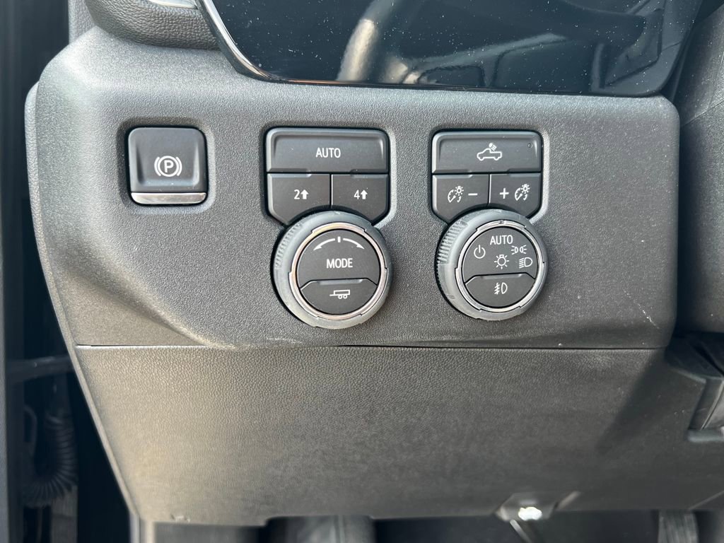 Used 2026 Chevrolet Silverado 1500 RST AWD/4WD image 22