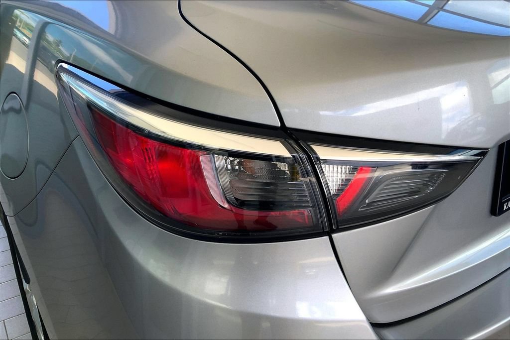 Used 2016 Scion iA FWD image 25