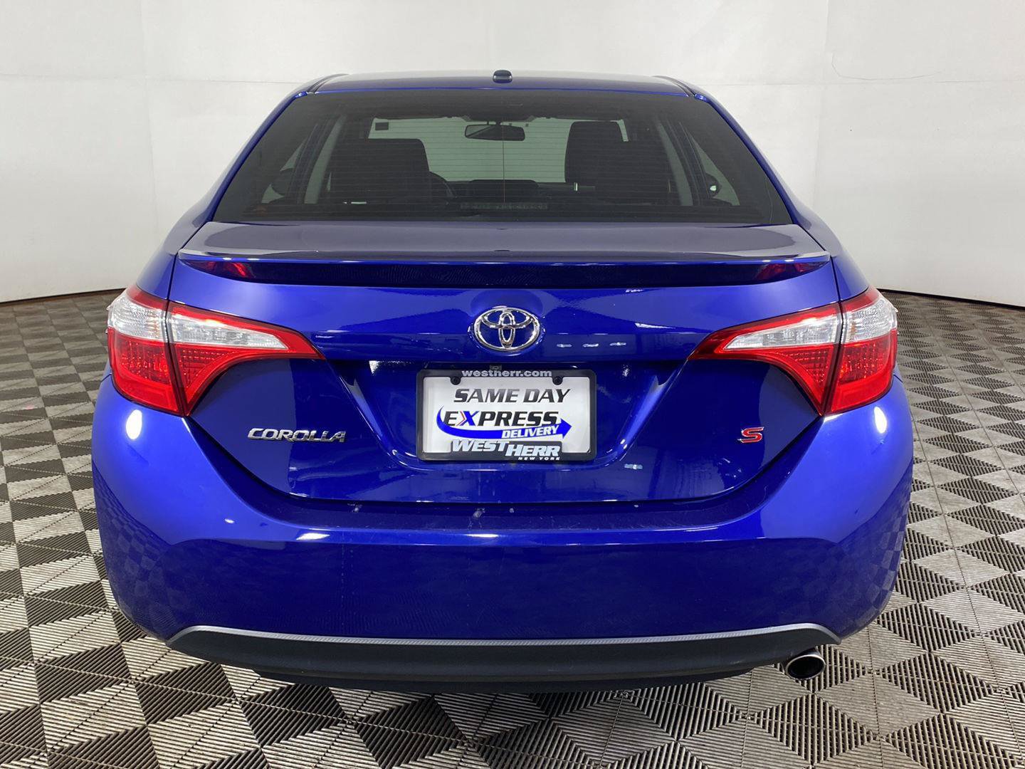 Used 2016 Toyota Corolla S Premium FWD image 5