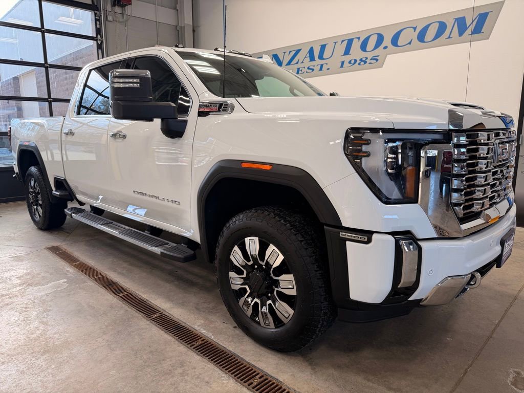 Used 2024 GMC Sierra 2500 Denali w/ Denali Reserve Package image 2