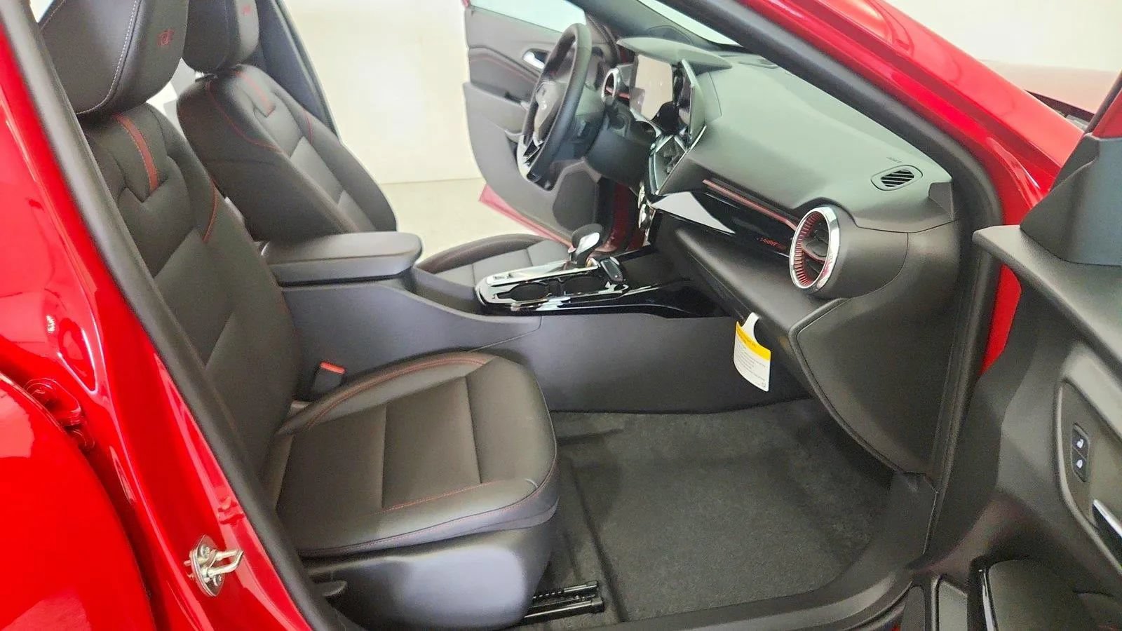 New 2026 Chevrolet Trax RS w/ Driver Confidence Package FWD image 28