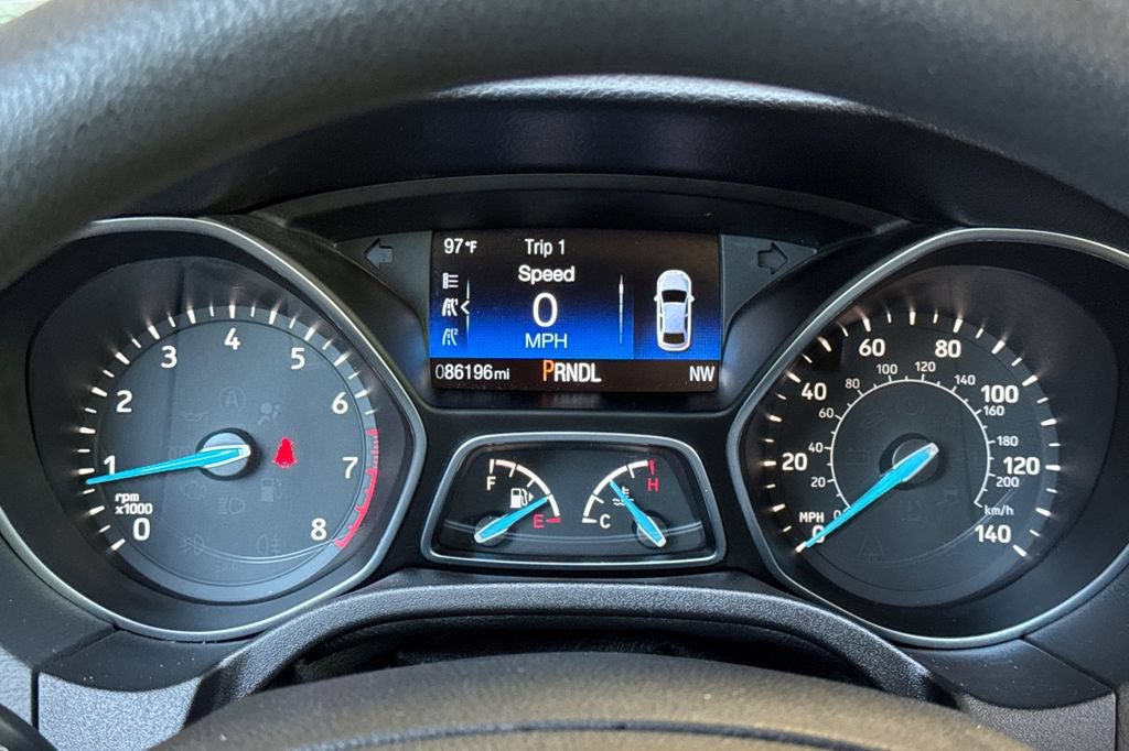 Used 2018 Ford Focus SE FWD image 24